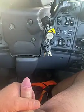 Swiss8700 online show from September 9, 2025, 3:10 pm