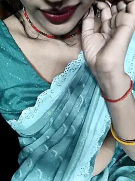 Snapshot of Eshwari_Chopra chatting on November 13, 2025, 5:17 pm Eshwari Chopra online show from November 13, 2025, 5:17 pm