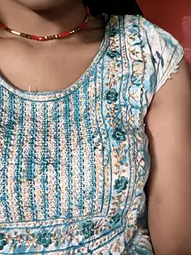 Snapshot of Eshwari_Chopra chatting on November 15, 2025, 3:43 am Eshwari Chopra online show from November 15, 2025, 3:43 am