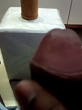 Snapshot of Bigmaumau54 chatting on October 3, 2025, 2:04 am Bigmaumau54 online show from October 3, 2025, 2:04 am