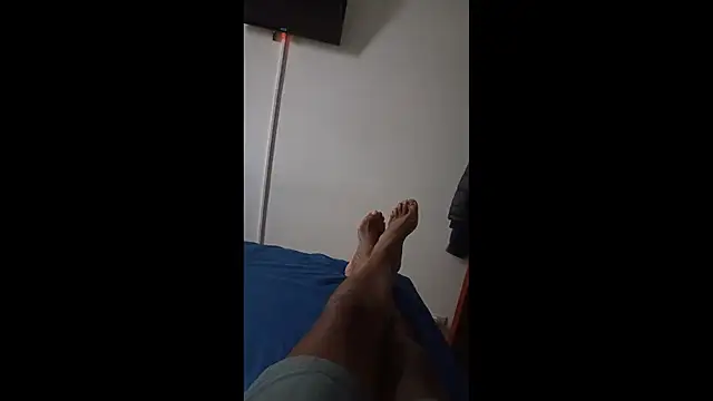 Snapshot of Bigmaumau54 chatting on September 18, 2025, 8:34 pm Bigmaumau54 online show from September 18, 2025, 8:34 pm