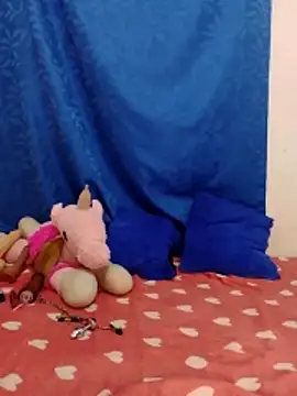 dulcewitch online show from December 20, 2025, 8:01 pm