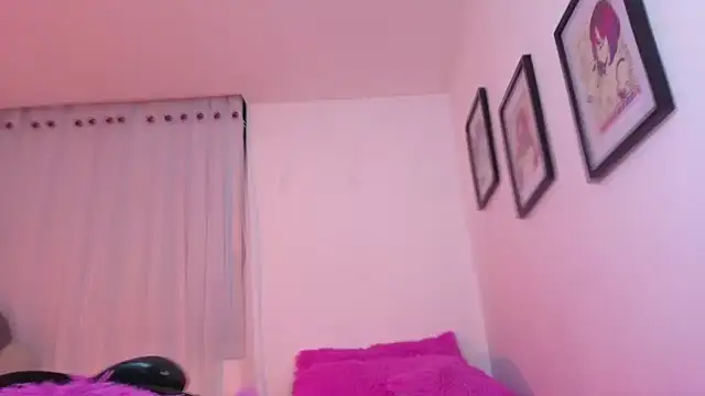 RoseEmy online show from October 18, 2025, 12:23 am