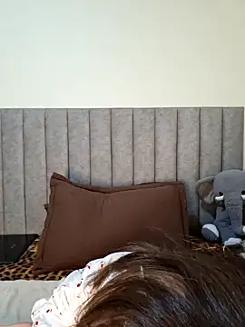 Assil sexy online show from June 9, 2026, 2:18 pm