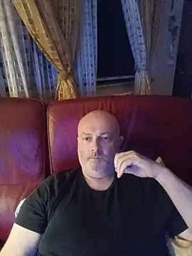 Alexis Bull online show from June 6, 2026, 10:26 pm