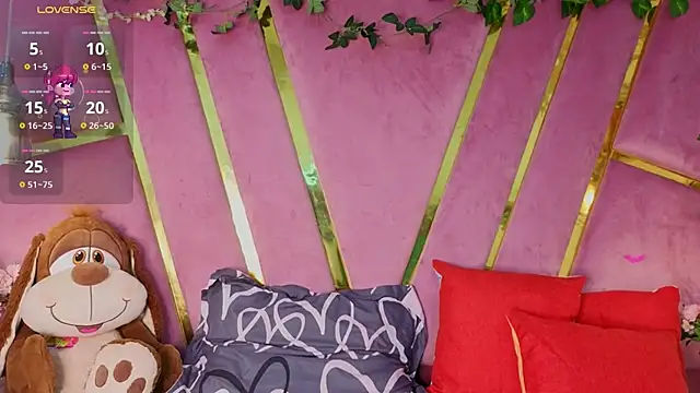 Snapshot of MilleyJones chatting on November 4, 2025, 7:50 pm MilleyJones online show from November 4, 2025, 7:50 pm