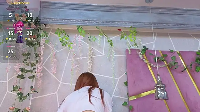 Snapshot of MilleyJones chatting on November 20, 2025, 7:47 pm MilleyJones online show from November 20, 2025, 7:47 pm