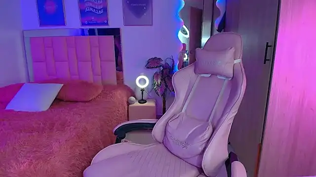 Snapshot of lunesweet chatting on October 27, 2025, 2:12 am lunesweet online show from October 27, 2025, 2:12 am