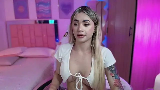 Snapshot of lunesweet chatting on October 20, 2025, 7:47 pm lunesweet online show from October 20, 2025, 7:47 pm