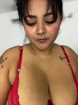 sashaoficial  online show from February 9, 2026, 10:41 pm