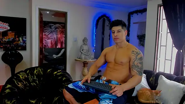 Snapshot of Lukas_Green chatting on November 7, 2025, 6:01 pm Lukas Green online show from November 7, 2025, 6:01 pm