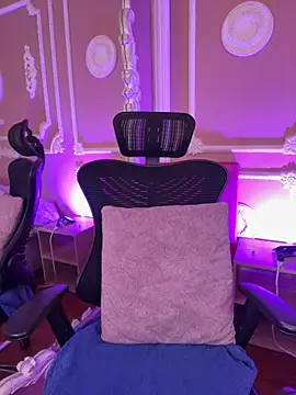 Snapshot of ArianaReynoldss chatting on October 10, 2025, 7:36 pm ArianaReynoldss online show from October 10, 2025, 7:36 pm