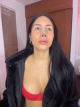 ArianaReynoldss online show from May 2, 2026, 12:32 pm