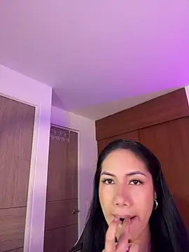 ArianaReynoldss online show from July 20, 2026, 10:00 am