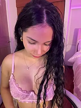 ArianaReynoldss online show from July 14, 2026, 10:21 am