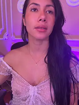 Snapshot of ArianaReynoldss chatting on October 20, 2025, 7:25 pm ArianaReynoldss online show from October 20, 2025, 7:25 pm