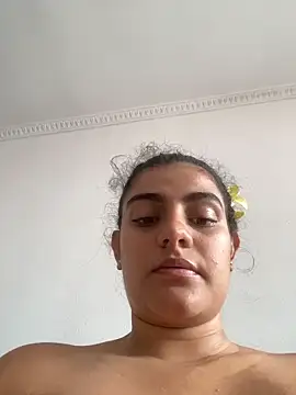 carlafox05 online show from May 11, 2026, 4:04 pm