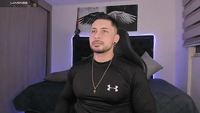 Snapshot of santi_aesthetic chatting on May 7, 2026, 3:00 am santi aesthetic online show from May 7, 2026, 3:00 am