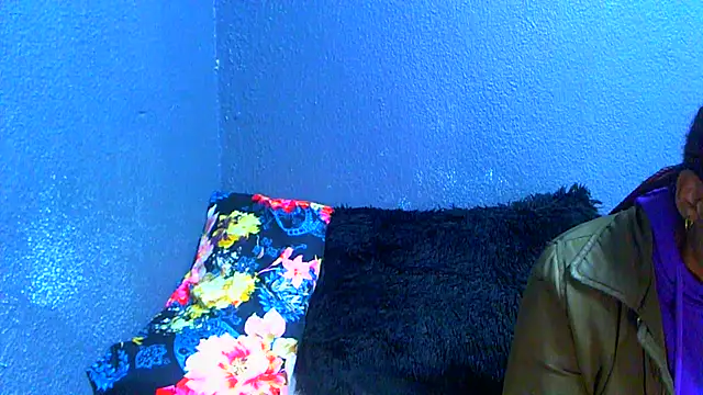 Snapshot of SMALLBOOBSXX chatting on August 4, 2026, 6:12 pm SMALLBOOBSXX online show from August 4, 2026, 6:12 pm