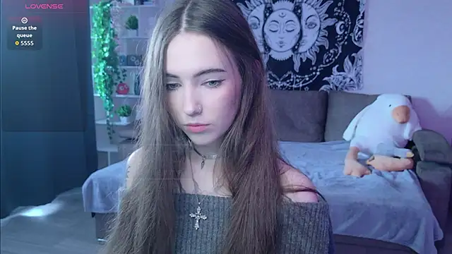 naugghtynikki online show from September 23, 2025, 4:52 am
