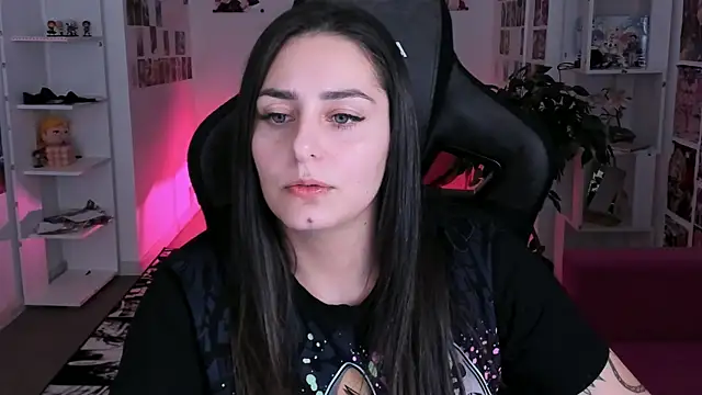 ValeriiMills online show from January 12, 2026, 2:35 pm