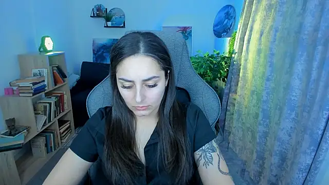 ValeriiMills online show from March 12, 2026, 9:41 pm