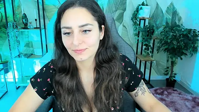 Snapshot of ValeriiMills chatting on October 20, 2025, 2:28 pm ValeriiMills online show from October 20, 2025, 2:28 pm