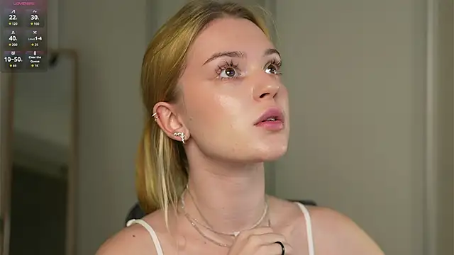 Snapshot of Cyberheart_ chatting on November 26, 2025, 7:03 pm Cyberheart online show from November 26, 2025, 7:03 pm