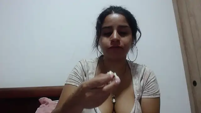 MeliSweet online show from April 28, 2026, 5:23 am