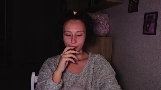 Snapshot of kristi_ginger chatting on October 3, 2025, 12:14 am kristi ginger online show from October 3, 2025, 12:14 am