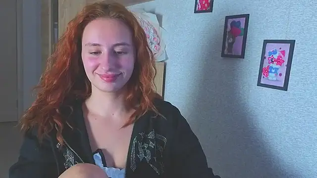 Snapshot of kristi_ginger chatting on December 5, 2025, 8:17 pm kristi ginger online show from December 5, 2025, 8:17 pm