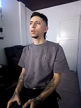 Snapshot of Chris__Jones chatting on December 16, 2025, 6:56 pm Chris Jones online show from December 16, 2025, 6:56 pm