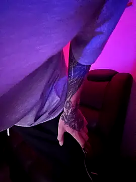 Snapshot of Chris__Jones chatting on October 16, 2025, 4:21 am Chris Jones online show from October 16, 2025, 4:21 am