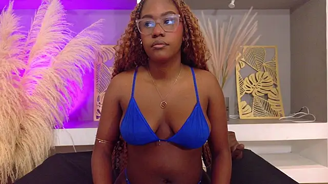 Snapshot of RachelStonne chatting on November 28, 2025, 12:49 pm RachelStonne online show from November 28, 2025, 12:49 pm