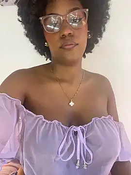 Snapshot of RachelStonne chatting on July 7, 2026, 1:36 pm RachelStonne online show from July 7, 2026, 1:36 pm
