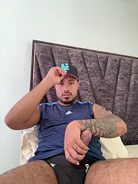 PapiStan online show from November 10, 2025, 9:53 pm