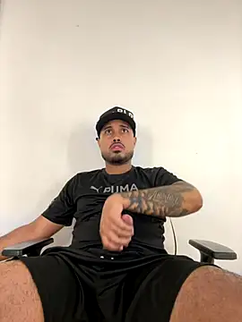 PapiStan online show from October 25, 2025, 10:32 pm