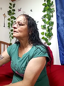 Snapshot of katrina_perez chatting on April 21, 2026, 11:22 pm katrina perez online show from April 21, 2026, 11:22 pm