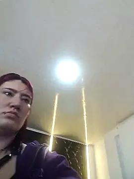 Cerecitaa02  online show from December 15, 2025, 11:38 am