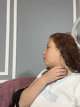 AmmberJones online show from November 11, 2025, 12:00 pm