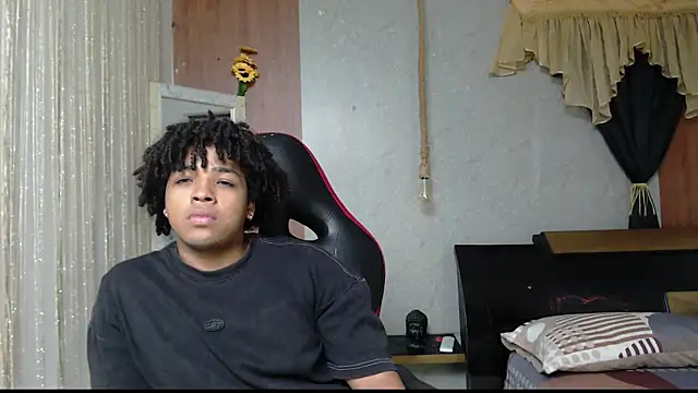 Snapshot of black_king_241 chatting on April 14, 2026, 2:49 am black king 241 online show from April 14, 2026, 2:49 am