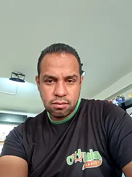 elnegro707070 online show from December 4, 2025, 11:31 am