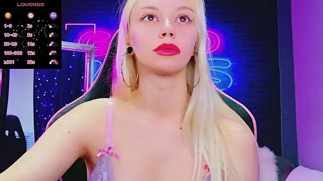 AlessiaCroft online show from March 19, 2026, 5:07 am