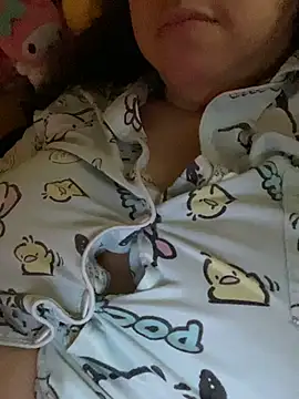 Snapshot of w3tkittty chatting on July 20, 2026, 8:32 am w3tkittty online show from July 20, 2026, 8:32 am