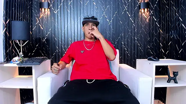 Matt Ruso online show from November 4, 2025, 3:32 am