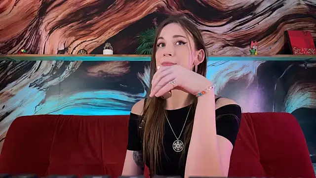 Snapshot of I_origins chatting on November 25, 2025, 5:57 pm I origins online show from November 25, 2025, 5:57 pm