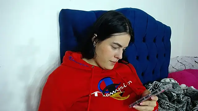 karolay su online show from December 21, 2025, 3:52 am