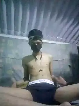 HannanKhan25 online show from October 31, 2025, 1:08 pm