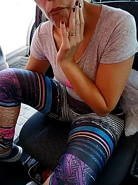 fuck couple69 online show from October 22, 2025, 4:28 pm