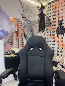 Snapshot of Kariina__69 chatting on October 25, 2025, 3:28 am Kariina 69 online show from October 25, 2025, 3:28 am